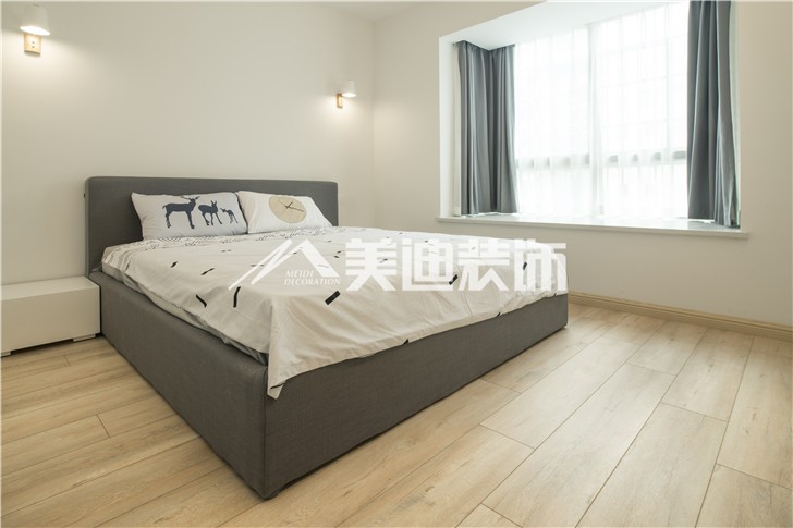 北辰三角洲現(xiàn)代簡約風(fēng)裝修案例圖—臥室