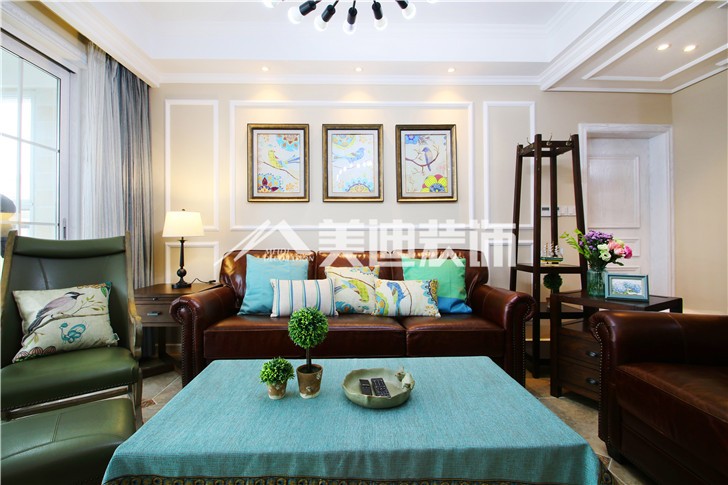 香樟公館美式風(fēng)裝修案例圖—客廳
