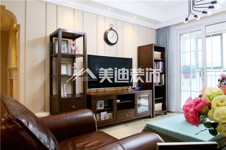 香樟公館美式風(fēng)裝修案例圖—客廳