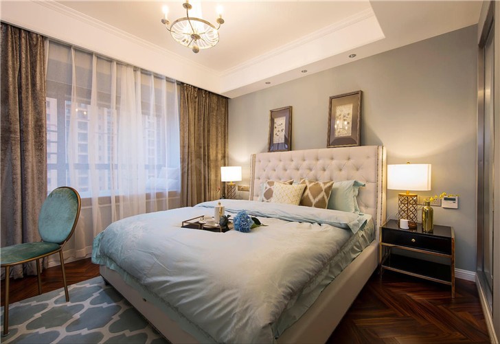 金茂梅溪湖120平歐式風(fēng)裝修案例圖—次臥