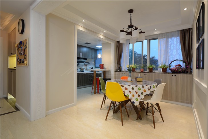 堤亞納灣133平美式風(fēng)裝修案例圖—餐廳