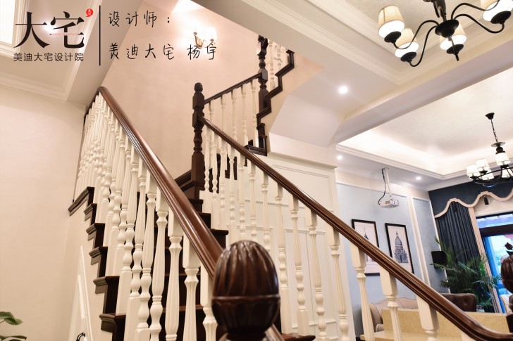 龍湖湘風原著260平小美風格裝修案例實拍圖-樓梯