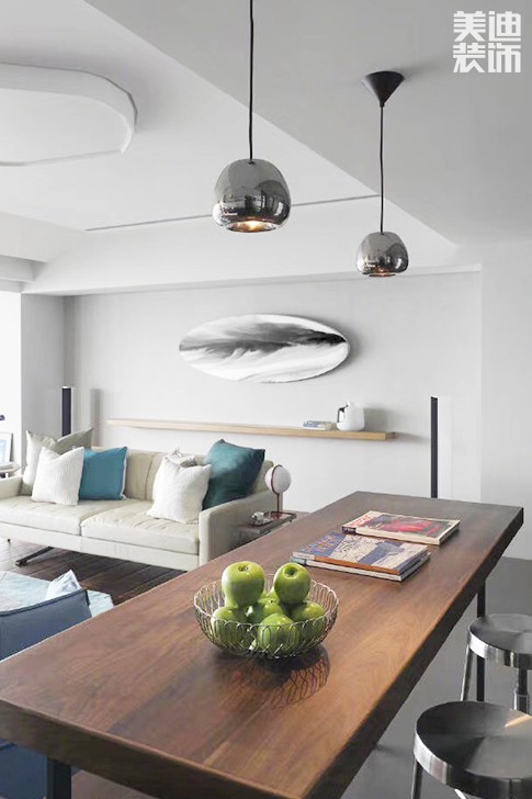 盛世豪園122㎡現(xiàn)代簡約案例實拍-客廳