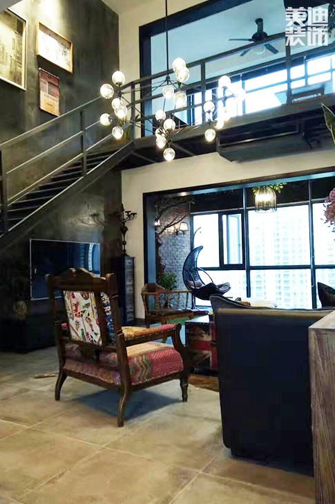 鑫遠御文臺177平米工業(yè)風實景圖--客廳