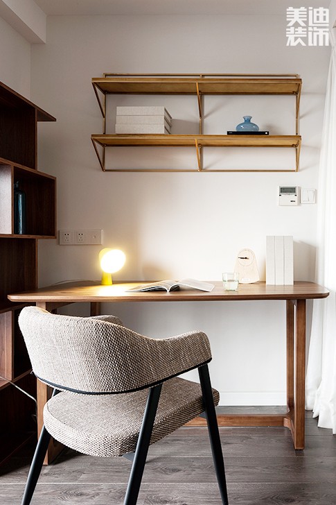 臨武家園小區(qū)115平現(xiàn)代風(fēng)裝修案例圖