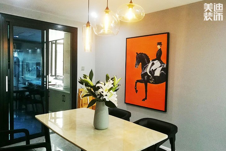 乾源國際115㎡現(xiàn)代簡約裝修案例圖--餐廳