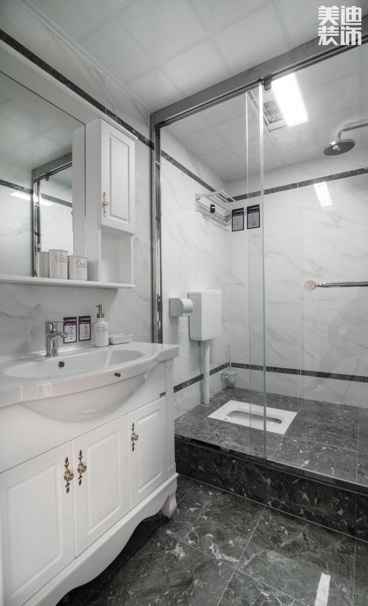 雙灣國(guó)際120平米新奢古典案例裝修實(shí)拍圖-衛(wèi)生間