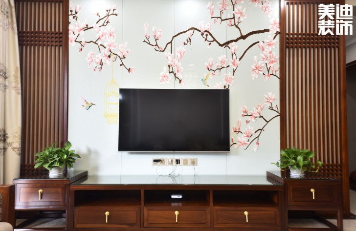 艾美瀟湘130平米中式風(fēng)格裝修案例實(shí)拍圖--背景墻