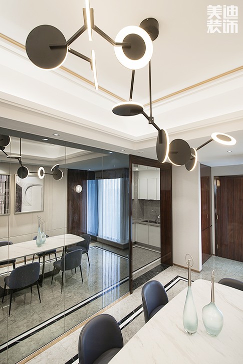 江山壹號(hào)232平米港式輕奢風(fēng)裝修案例實(shí)拍圖--餐廳