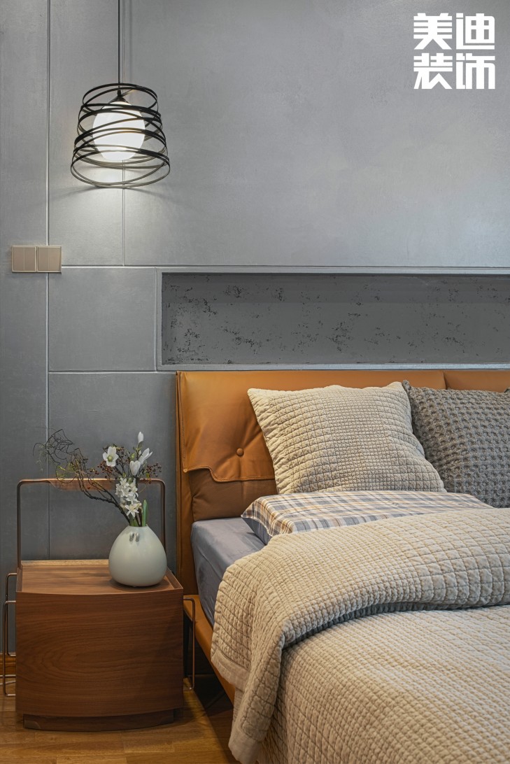 北辰定江洋260㎡現(xiàn)代混搭風(fēng)格裝修案例實(shí)拍圖-臥室