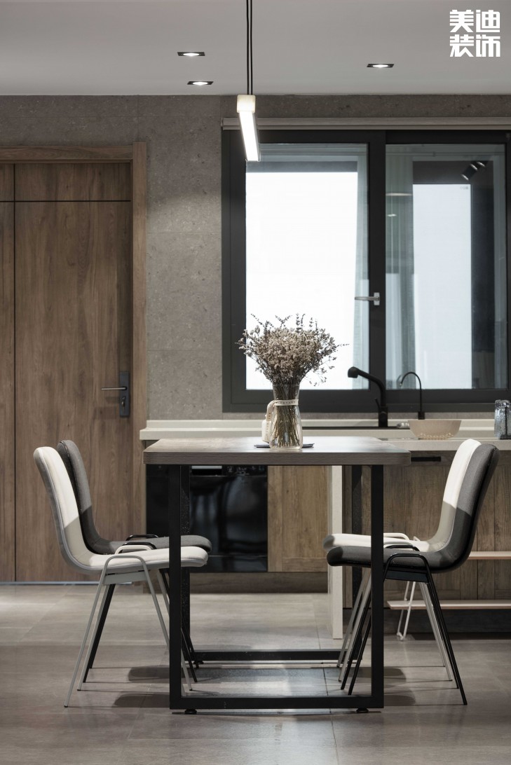 達(dá)美溪湖灣190平米現(xiàn)代風(fēng)格實(shí)拍案例