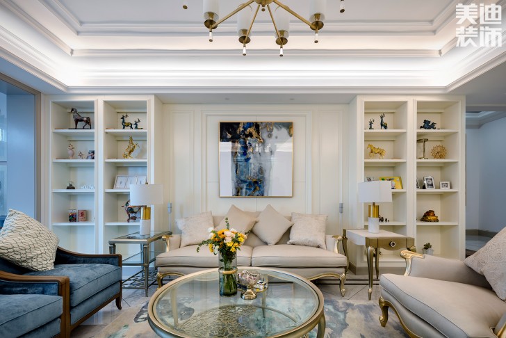 中隆國際御璽220平米美式輕奢風(fēng)裝修案例實(shí)拍圖-沙發(fā)背景墻