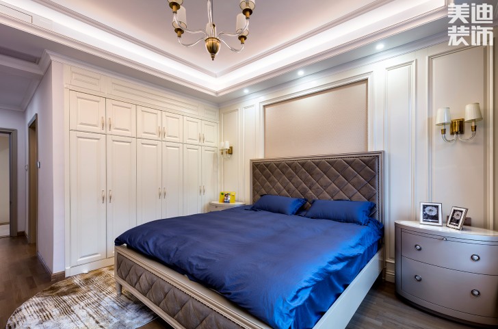 中隆國際御璽220平米美式輕奢風(fēng)裝修案例實(shí)拍圖-臥室