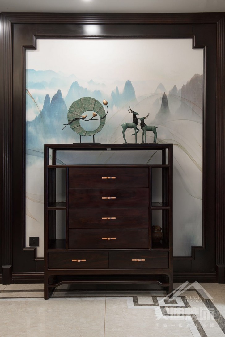 北辰定江洋285平米新中式風(fēng)裝修案例實(shí)拍圖-玄關(guān)