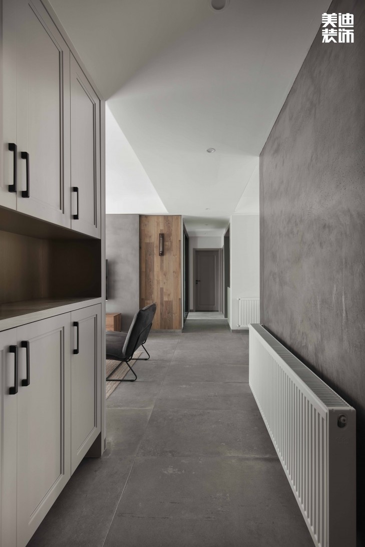 中建信和城112平方米工業(yè)風(fēng)格案例效果圖--玄關(guān)