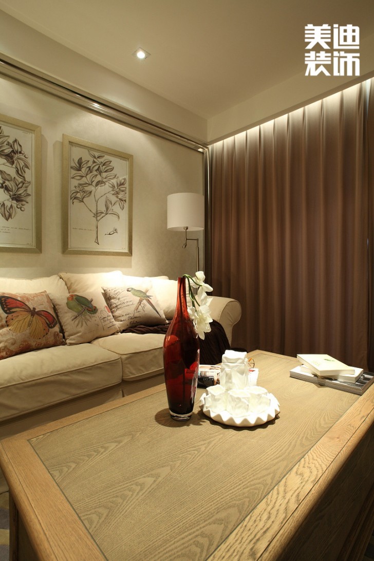 南國嘉苑140㎡簡美風(fēng)格裝修實(shí)景效果圖—客廳