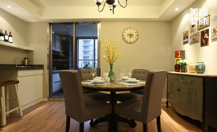 南國嘉苑140㎡簡美風(fēng)格裝修實(shí)景效果圖—餐廳