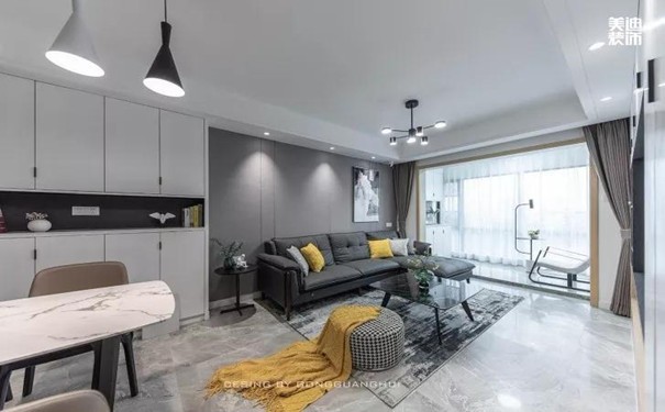 長(zhǎng)沙裝修公司：沙發(fā)根據(jù)這法子擺，客廳空間擴(kuò)大一倍！